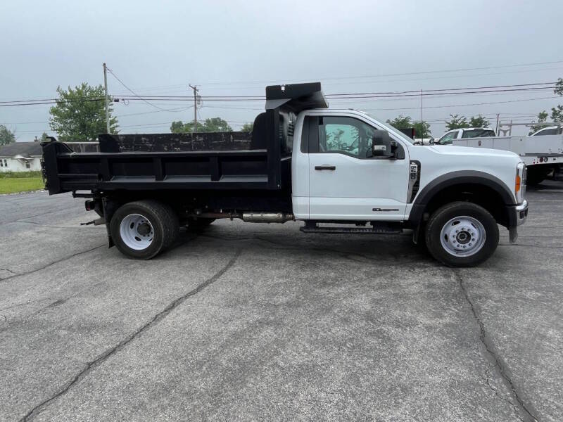 2023 Ford F-600 Super Duty Chassis Cab - Photo 4