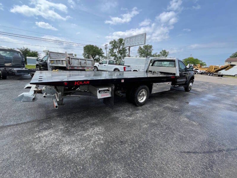 2024 Ford F-600 Super Duty Chassis Cab XL - Photo 3