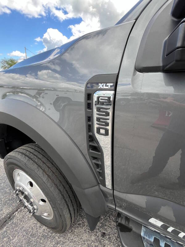 2023 Ford F-550 Super Duty Chassis Cab XLT - Photo 9