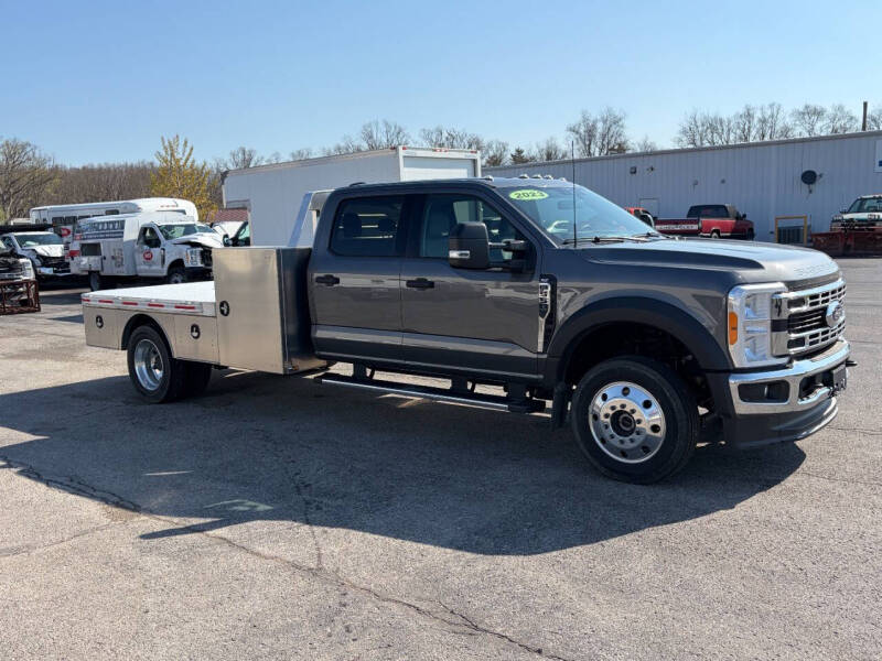 2023 Ford F-550 Super Duty Chassis Cab XLT - Photo 2