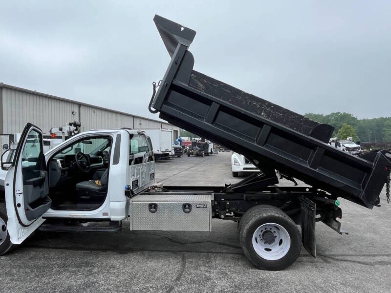 2023 Ford F-600 Super Duty Chassis Cab - Photo 7
